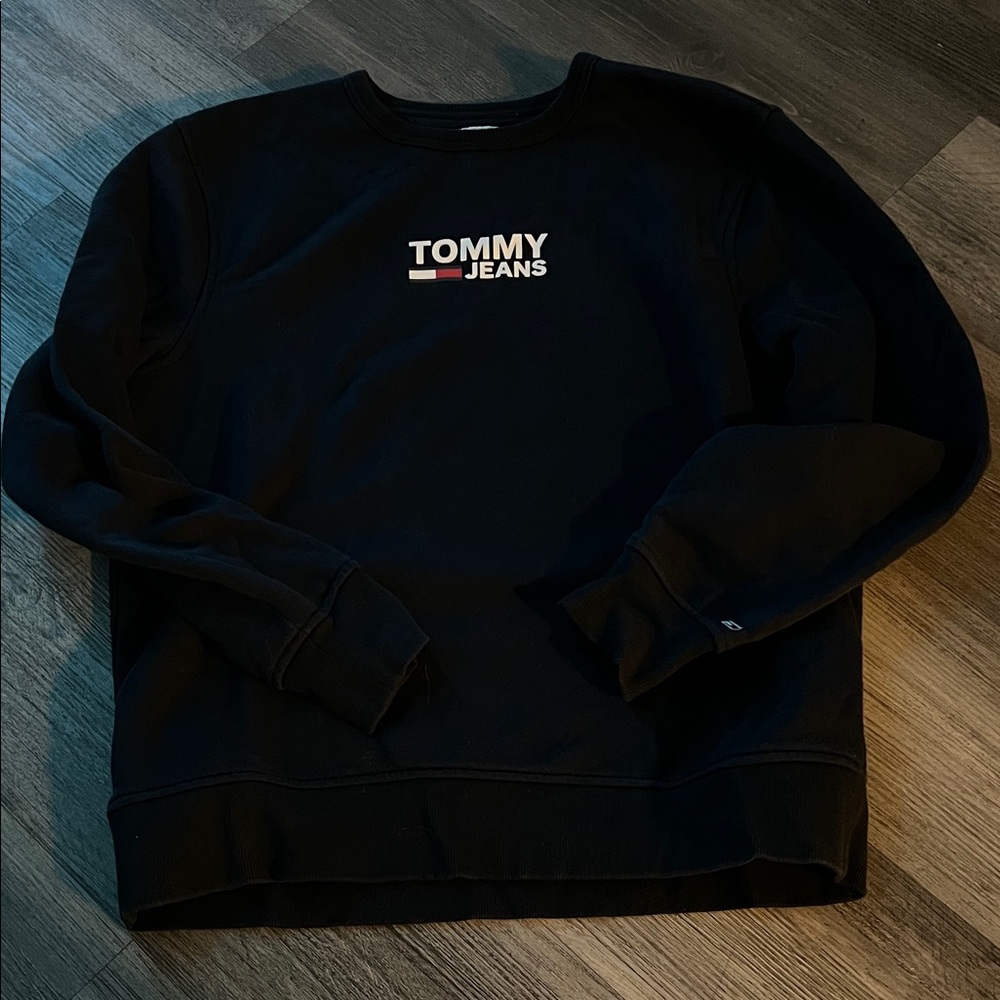 Tommy Hilfiger Men's Black Crewneck Sweater with Logo